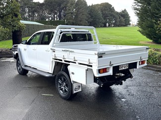 2023 Toyota Hilux - Thumbnail