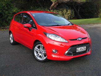 2013 Ford Fiesta - Thumbnail