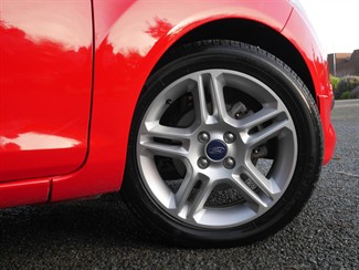 2013 Ford Fiesta - Thumbnail