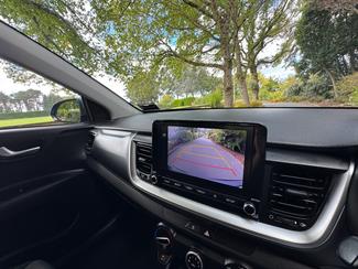 2023 KIA Stonic - Thumbnail
