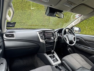 2021 Mitsubishi Triton - Thumbnail