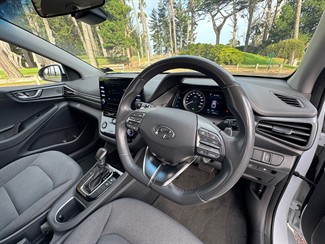 2022 Hyundai Ioniq - Thumbnail