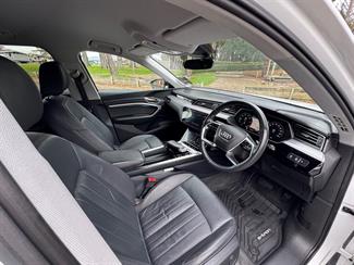 2019 Audi E-Tron - Thumbnail