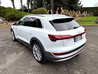 2019 Audi E-Tron - Thumbnail