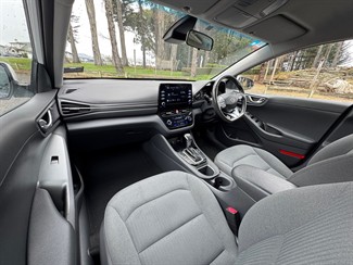 2022 Hyundai Ioniq - Thumbnail